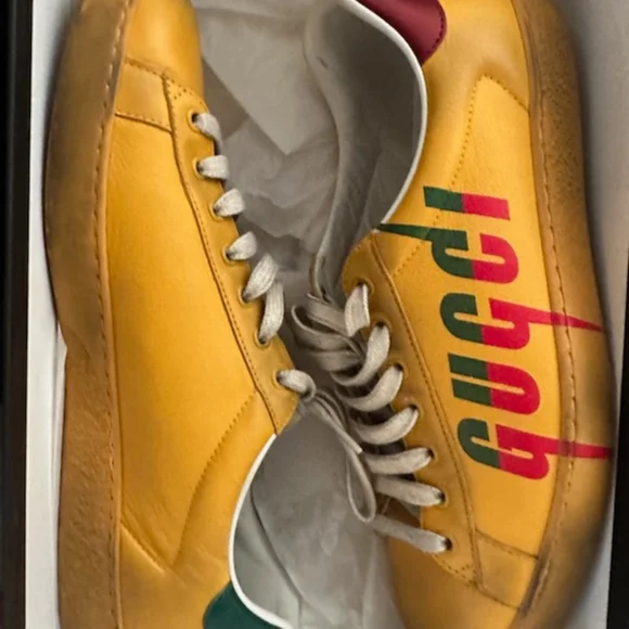 Men's Gucci shoes - Picture 4 of 5